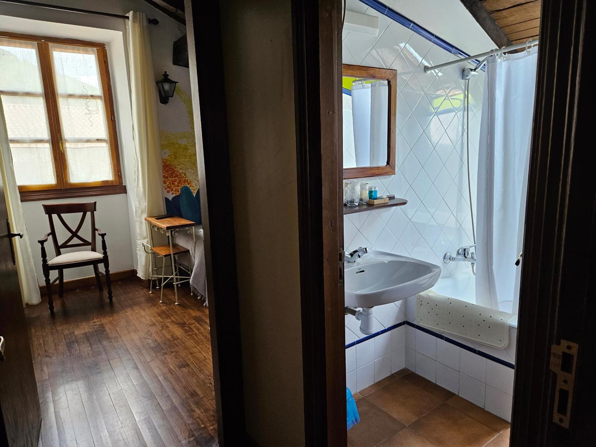 Hostal Mendaurpe Ituren Exteriér fotografie